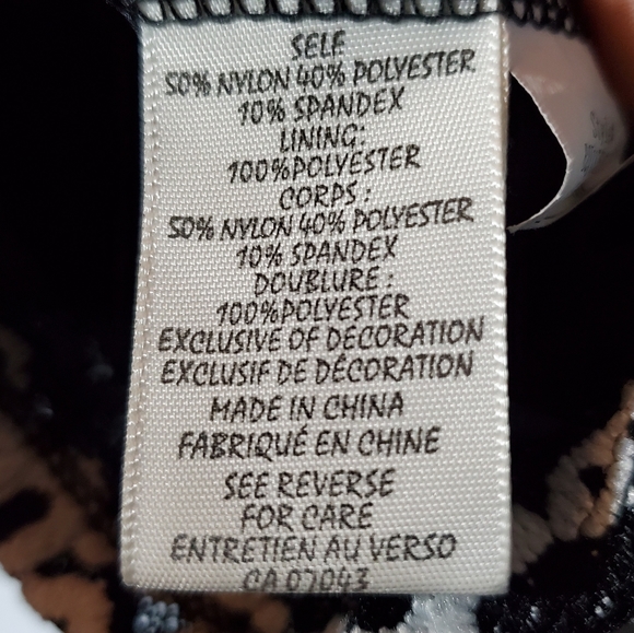 Black and white Lace overlay skirt Sz. L - Picture 4 of 4